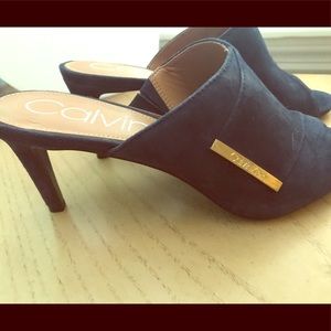 Open toe and back heels